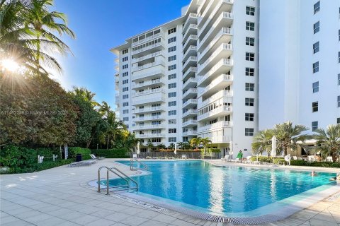Condominio en venta en Key Biscayne, Florida, 2 dormitorios, 125.42 m2 № 749938 - foto 30