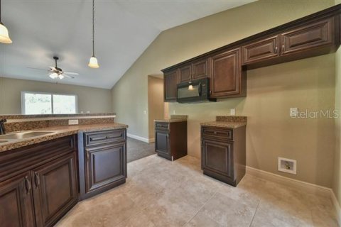 Casa en venta en Ocala, Florida, 3 dormitorios, 179.86 m2 № 1343008 - foto 6