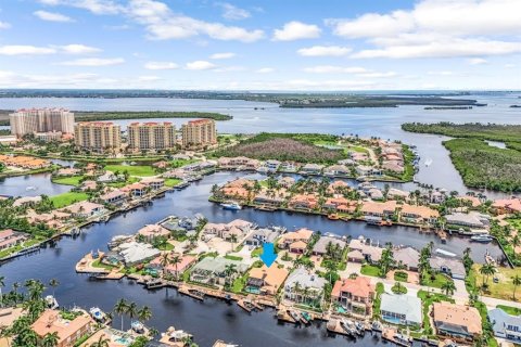 Villa ou maison à vendre à Cape Coral, Floride: 3 chambres, 308.53 m2 № 1342974 - photo 3