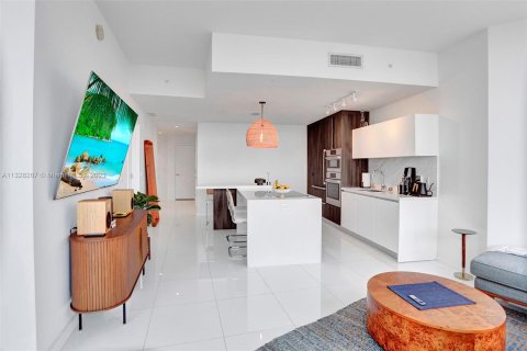 Condominio en venta en Miami, Florida, 1 dormitorio, 108.6 m2 № 276198 - foto 23