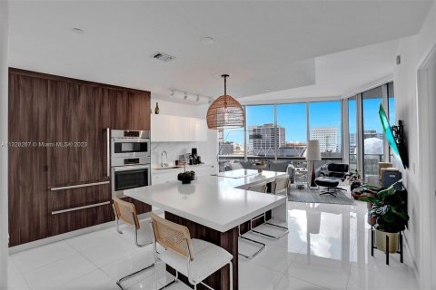 Condominio en venta en Miami, Florida, 1 dormitorio, 108.6 m2 № 276198 - foto 22