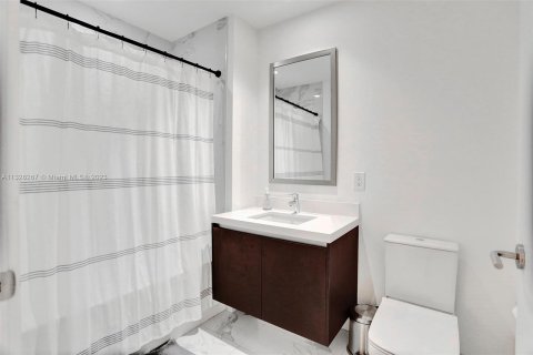 Condominio en venta en Miami, Florida, 1 dormitorio, 108.6 m2 № 276198 - foto 18