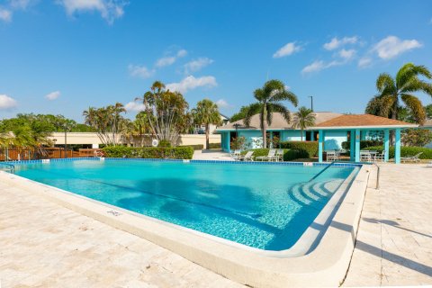 Condominio en venta en Jensen Beach, Florida, 2 dormitorios, 76.74 m2 № 1098692 - foto 18
