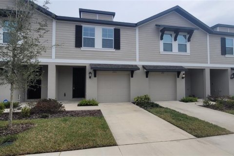 Townhouse in Brandon, Florida 3 bedrooms, 141.68 sq.m. № 931153 - photo 1