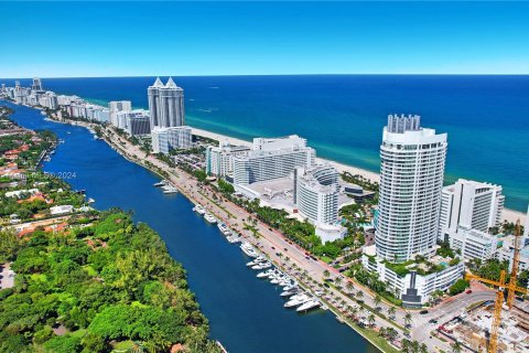 Condo in Miami Beach, Florida, 1 bedroom  № 1236821 - photo 30