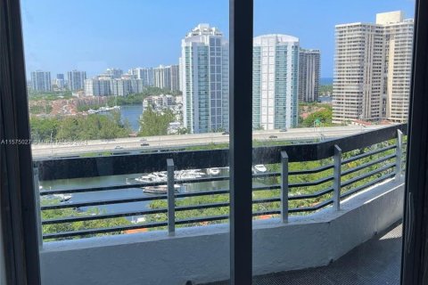 Condominio en venta en Aventura, Florida, 2 dormitorios, 101.36 m2 № 1140964 - foto 18