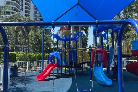 Condo in Aventura, Florida, 2 bedrooms  № 1140964 - photo 3