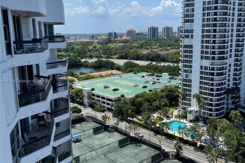 Condominio en venta en Aventura, Florida, 2 dormitorios, 101.36 m2 № 1140964 - foto 15