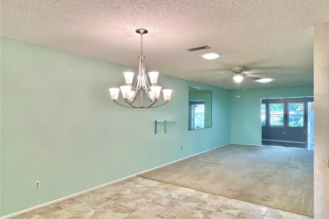 Condo in Palm Harbor, Florida, 2 bedrooms  № 1386627 - photo 7