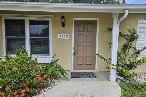 House in North Port, Florida 3 bedrooms, 124.86 sq.m. № 1273421 - photo 3