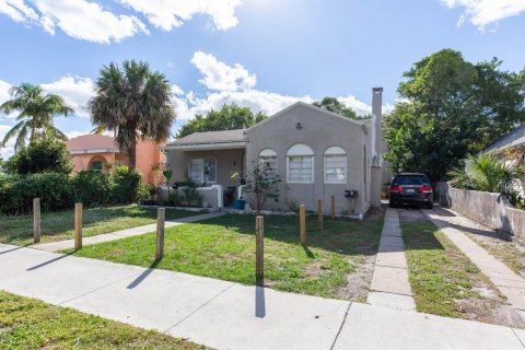 Immobilier commercial à vendre à West Palm Beach, Floride: 197.79 m2 № 284486 - photo 6