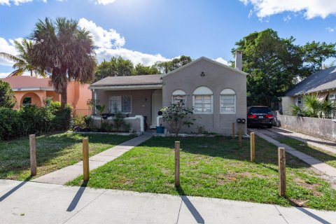 Immobilier commercial à vendre à West Palm Beach, Floride: 197.79 m2 № 284486 - photo 7