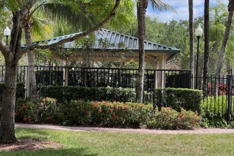 Купить виллу или дом в Хомстед, Флорида 4 спальни, 260.03м2, № 1119950 - фото 5