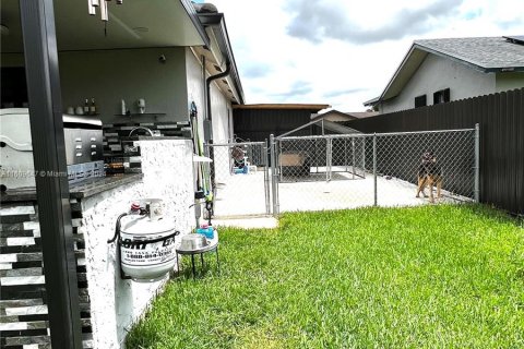 Casa en venta en Homestead, Florida, 4 dormitorios, 157.19 m2 № 1233203 - foto 24