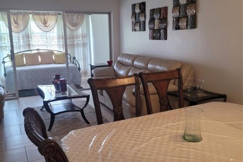 Condominio en venta en Tamarac, Florida, 2 dormitorios, 81.75 m2 № 1177010 - foto 25