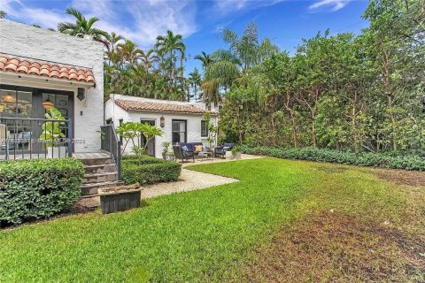 Casa en venta en Coral Gables, Florida, 5 dormitorios, 199.74 m2 № 1377128 - foto 29