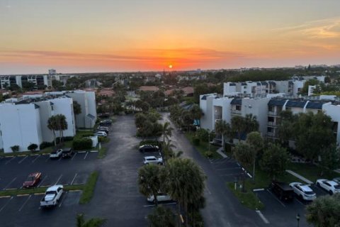 Condo in Jupiter, Florida, 2 bedrooms  № 1224677 - photo 2