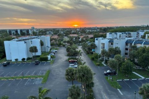 Condo in Jupiter, Florida, 2 bedrooms  № 1224677 - photo 1