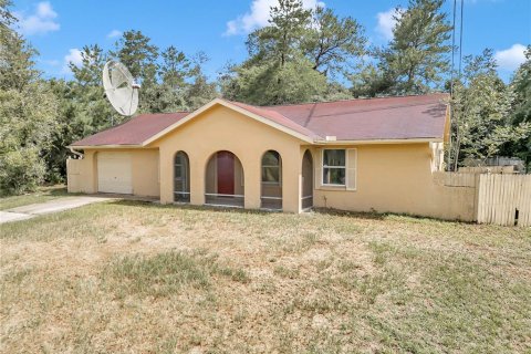 Villa ou maison à vendre à Ocala, Floride: 3 chambres, 120.12 m2 № 1300110 - photo 1