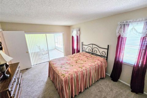 Condo in Holiday, Florida, 2 bedrooms  № 1299338 - photo 19