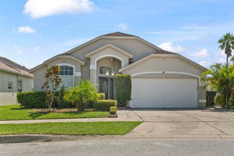 House in Davenport, Florida 4 bedrooms, 174.84 sq.m. № 1327147 - photo 1