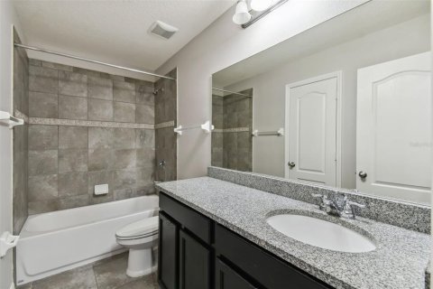 House in Orlando, Florida 5 bedrooms, 294.78 sq.m. № 1428764 - photo 20