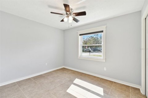 House in Tampa, Florida 3 bedrooms, 94.2 sq.m. № 1428765 - photo 28