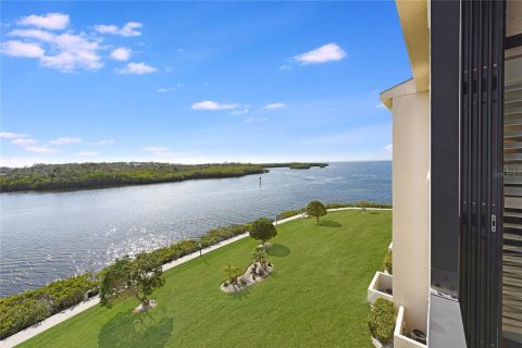 Copropriété à vendre à Port Richey, Floride: 2 chambres, 102.47 m2 № 973632 - photo 15