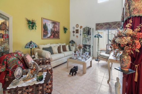 Townhouse in Miami, Florida 3 bedrooms, 170.94 sq.m. № 1224783 - photo 21