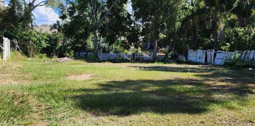 Commercial property in Tampa, Florida 230.21 sq.m. № 848351