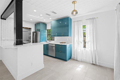 Villa ou maison à vendre à Fort Lauderdale, Floride: 2 chambres, 76.92 m2 № 1281284 - photo 5