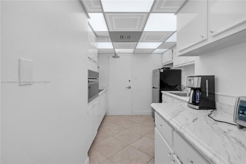 Copropriété à vendre à Miami Beach, Floride: 69.31 m2 № 1386190 - photo 16