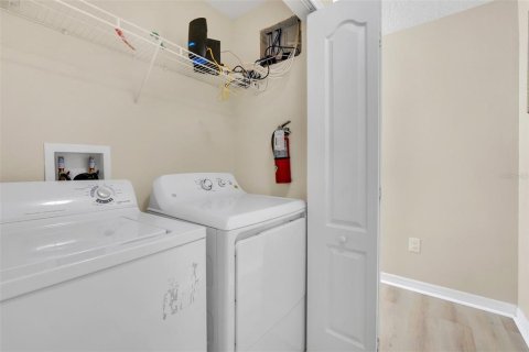 Townhouse in Kissimmee, Florida 4 bedrooms, 176.7 sq.m. № 1260290 - photo 30