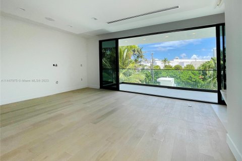 Villa ou maison à vendre à Miami Beach, Floride: 5 chambres, 434.78 m2 № 705322 - photo 26