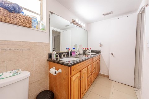 Copropriété à vendre à Miami, Floride: 3 chambres, 111.48 m2 № 1380025 - photo 6