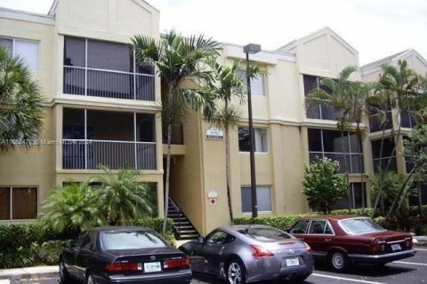 Condominio en venta en Tamarac, Florida, 1 dormitorio, 57.13 m2 № 1380371 - foto 1