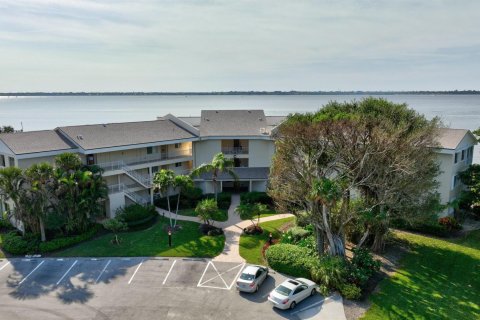 Condo in Stuart, Florida, 2 bedrooms  № 932592 - photo 15