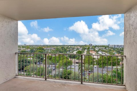 Condo in Lauderdale-by-the-Sea, Florida, 4 bedrooms  № 932593 - photo 8