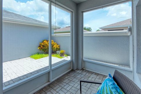 Duplex à vendre à Kissimmee, Floride: 2 chambres, 122.35 m2 № 1314246 - photo 24