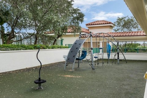 Condo in Aventura, Florida, 2 bedrooms  № 1269698 - photo 23