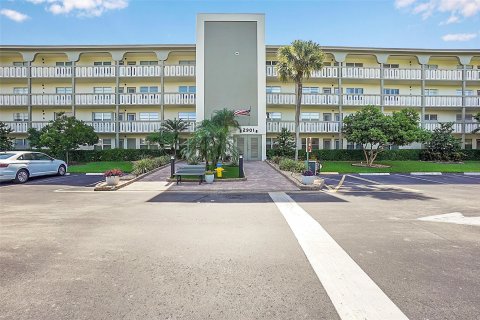 Condominio en venta en Coconut Creek, Florida, 2 dormitorios, 107.77 m2 № 1100344 - foto 5