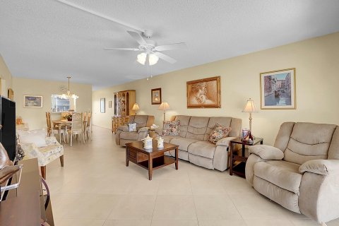 Condo in Coconut Creek, Florida, 2 bedrooms  № 1100344 - photo 25