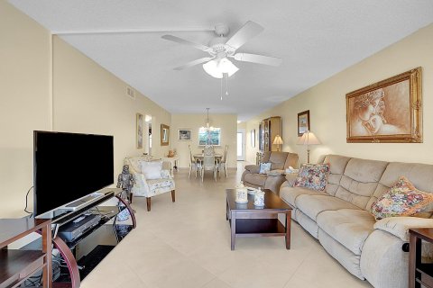 Condominio en venta en Coconut Creek, Florida, 2 dormitorios, 107.77 m2 № 1100344 - foto 19