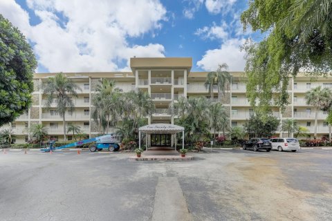 Copropriété à vendre à Pompano Beach, Floride: 3 chambres, 130.99 m2 № 1093846 - photo 1