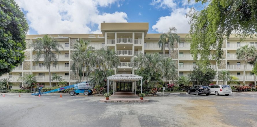 Condo in Pompano Beach, Florida, 3 bedrooms  № 1093846