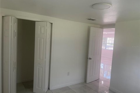 Casa en venta en Tampa, Florida, 4 dormitorios, 105.82 m2 № 1369811 - foto 24