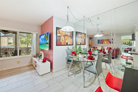 Condominio en venta en Greenacres, Florida, 1 dormitorio, 63.36 m2 № 1320924 - foto 8