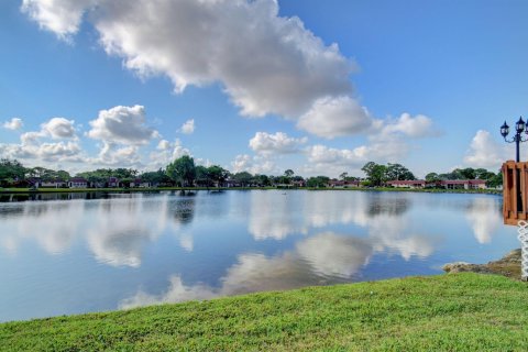 Villa ou maison à vendre à Lake Worth, Floride: 2 chambres, 101.08 m2 № 1180609 - photo 21