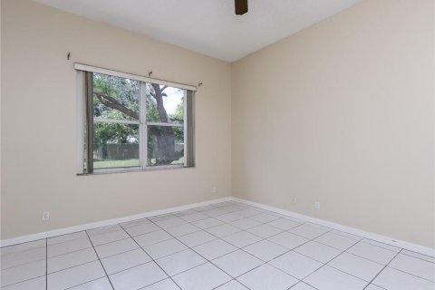 Casa en venta en Pembroke Pines, Florida, 4 dormitorios, 183.76 m2 № 1180607 - foto 19