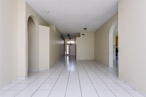 House in Pembroke Pines, Florida 4 bedrooms, 183.76 sq.m. № 1180607 - photo 14